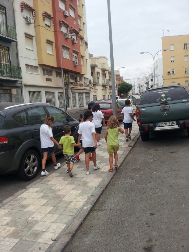 caminando al cole